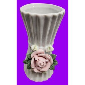 Ceramic Fluted Vase With Pink Rose & Green Leaves‎ Accent